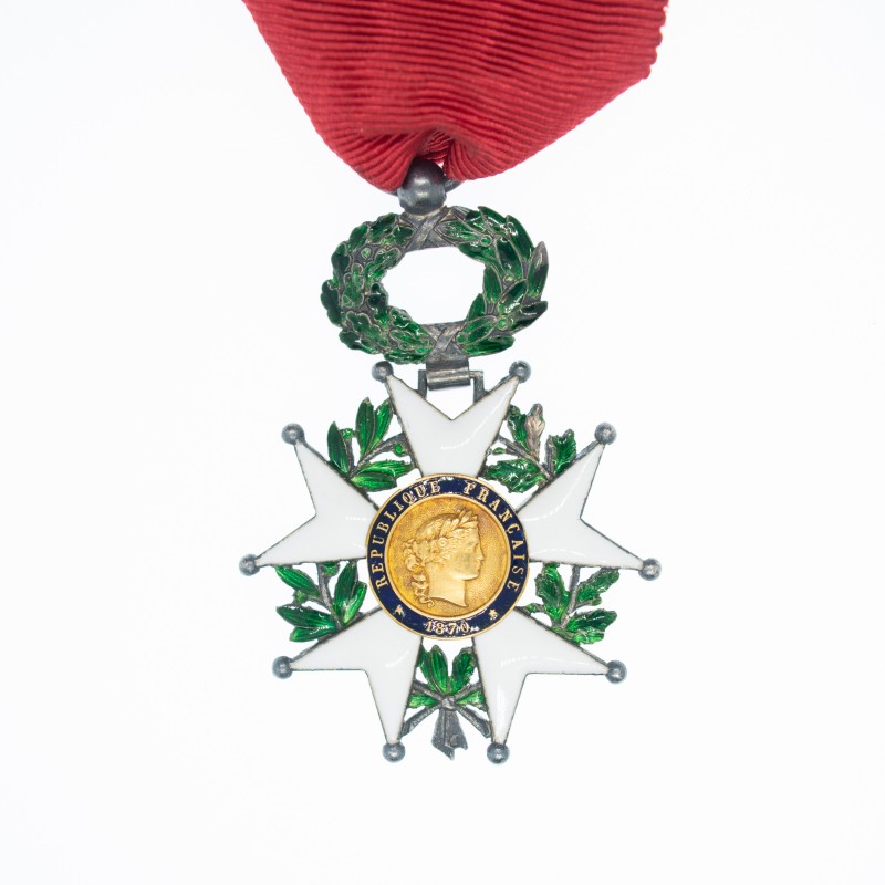 Médaille de chevalier de la légion d’honneur. 3eme république.