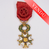 Médaille miniature d’officier de la légion d'honneur en or.