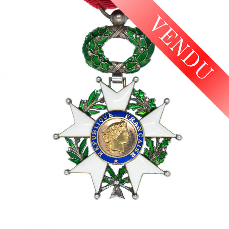 Médaille de chevalier de l'ordre de la Légion d'honneur d'époque 5eme République.