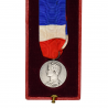 Médaille du commerce et de l’industrie, dans sa boite d’origine.