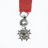Belgique.  Rare médaille miniature de l’ordre de la couronne, ornée de diamants. Centre en or