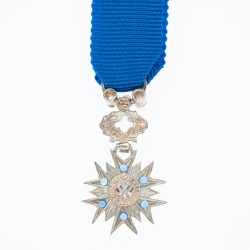 Ordre du mérite nationale. Médaille en miniature avec diamants et saphirs.