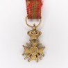 Médaille miniature de la Croix de Guerre Belge en or.