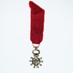 Médaille d'officier miniature de la légion d’honneur.  Or, émail et diamants.