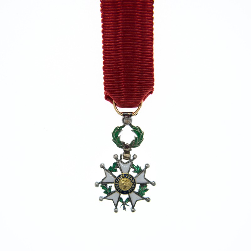 Médaille réduction de la légion d’honneur avec un diamant.