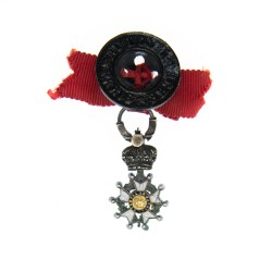 Rare médaille miniature de la légion d'honneur d'époque second empire sertie de diamants.