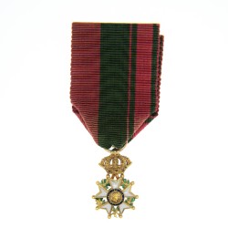 Très belle médaille de la légion d’honneur en or en réduction, modèle dit des cent gardes.