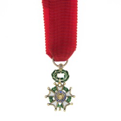 Ordre de la légion d'honneur, médaille miniature avec un diamant.