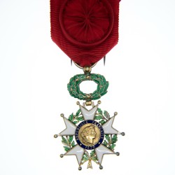 Médaille d’officier de la légion d’honneur.  Avec son ruban à rosette.