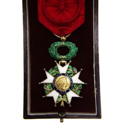 Médaille d’officier de la légion d’honneur.  Avec son ruban à rosette.