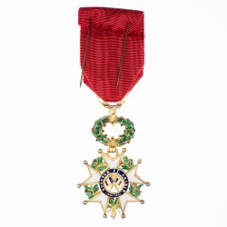 Très belle médaille d’officier de fabrication bijoutière de l’ordre de la Légion d’Honneur.