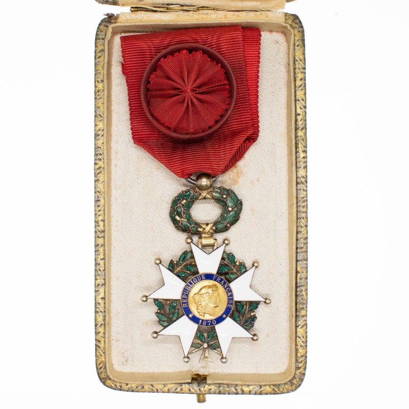 Légion d’honneur, médaille d’officier d’époque 3eme république.