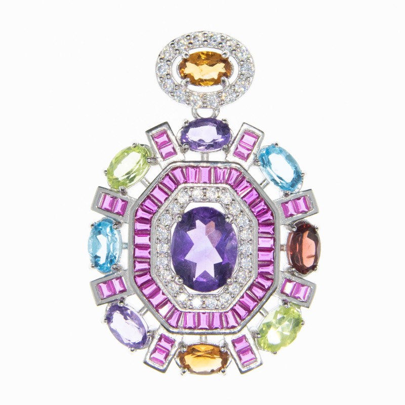 Beau pendentif en argent serti divers pierres : topaze, améthyste, péridots, citrines et pierres blanches.