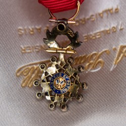 Miniature Medal of Officer of the Legion of Honour with diamonds, gold, silver, enamel, diamond ribbon.