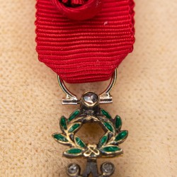 Miniature Medal of Officer of the Legion of Honour with diamonds, gold, silver, enamel, diamond ribbon.