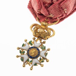 Belle médaille miniature d’officier de l’ordre de la Légion d’Honneur en or d’époque 1er Empire du 4eme type.