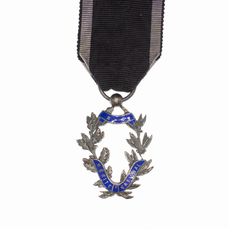 Palmes du Mérite National R.F. Avec son ruban.