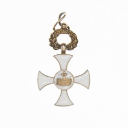 Rare médaille miniature de l’ordre de la couronne de charlemagne en or et émail.