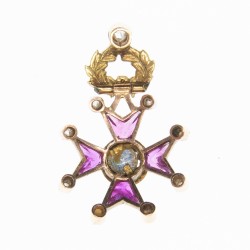 Rare et luxueuse médaille miniature de l’Ordre de Saint Grégoire le Grand, en or, rubis, diamants émail.