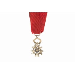 Légion d'honneur d'époque 3eme république, ornée de diamants. Médaille d’officier en miniature.