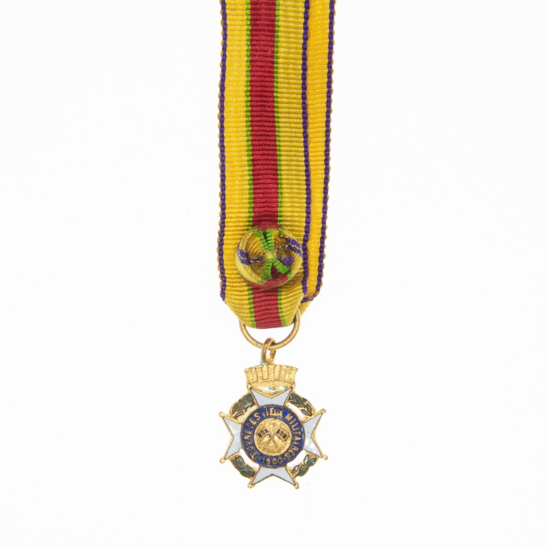 Médaille d’officier « oeuvre des vieux militaires ».