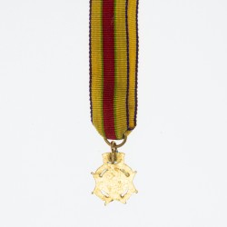 Médaille d’officier « oeuvre des vieux militaires ».