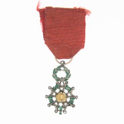 Miniature de la légion d'honneur avec diamants.