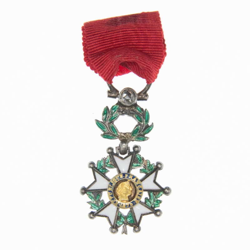 Miniature de la légion d'honneur d'époque second empire avec un diamant à la bélière.