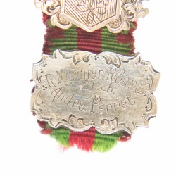 Jolie petites garnitures en or gravé « Union Etude - R MONNIER R Gand a l ch André Peppet - 4 Juin 1918 ».