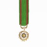Jolie médaille miniature en or du mérite agricole, avec diamants.