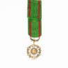 Jolie médaille miniature en or du mérite agricole, avec diamants.