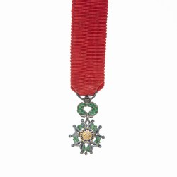 Légion d'honneur, médaille d’époque 3eme république en miniature avec diamants.