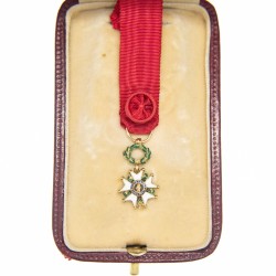 Médaille d'officier en miniature de l’ordre de la légion d’honneur, en or et émail.
