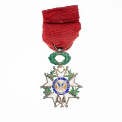 Officier de la Légion, médaille d’officier d’époque 3eme république.