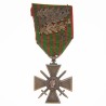 Médaille de la Croix de Guerre 1914-1918. Ruban avec Palmes et étoile .