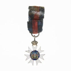 GRANDE BRETAGNE. Médaille en réduction de l’ ordre de Saint Michel et Saint Georges.