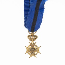 BELGIQUE. Ordre de Léopold II, médaille miniature.