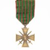 Croix de guerre 1914-1917 en bronze. Ruban.
