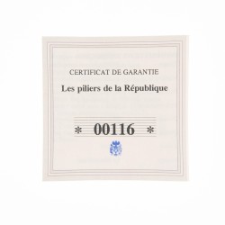 Une médaille en or 14 K (585 °/°°) à l'effigie de la Liberté. Série " Les piliers de la République ".