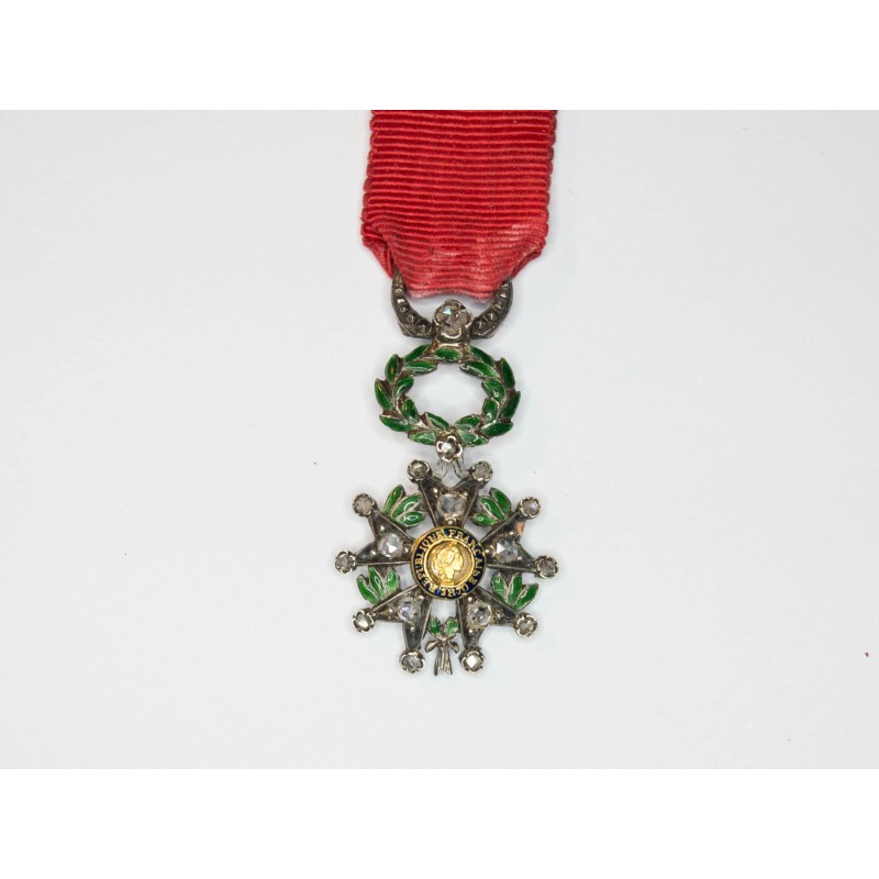 Miniature medal of the Order of the Legion of Honor luxury model 3rd republic in gold, silver, diamonds, and enamel.