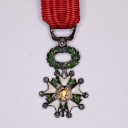 Médaille miniature de la légion d'honneur d’époque IIIeme république avec diamants.