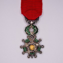 Miniature medal of the Legion of Honor of the third republic with diamonds.