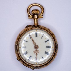 Gold collar watch. Decorated with florets.