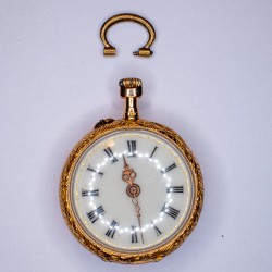 18k yellow gold collar watch, white-bottomed dial, Roman numerals for hours, watermarked hands.