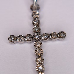 Chain and pendant cross in grey gold (18K) eagle head punch set with small diamonds 8/8.