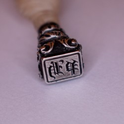 Rare Seal / Ancient stamp in mother-of-pearl, monogram in punched silver.