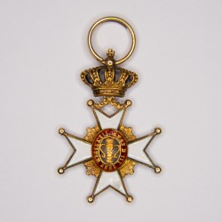 Médaille miniature de l’ordre de Vasa en or et émail.