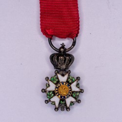 Médaille miniature de la légion d'honneur d'époque Second Empire.