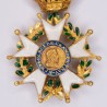 Belle médaille en demi-taille, d'officier de la légion d’honneur en or, 1er Empire, 4eme type, modifié sous la restauration.