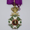 Belgique. Belle médaille de commandeur de l’ordre de Léopold à titre militaire. Légende unilingue.